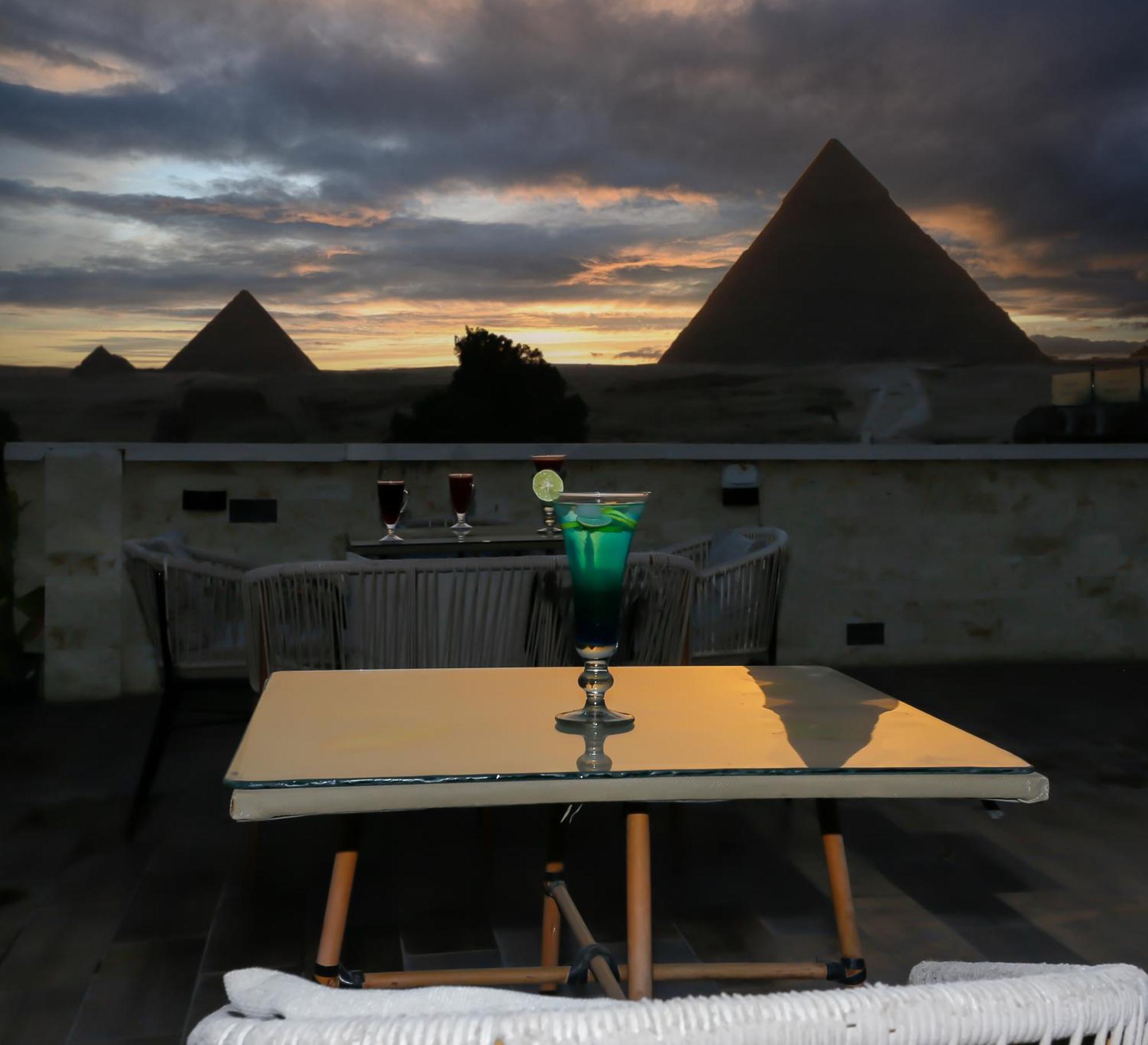 Pyramids Glory Inn Kafret el-Gabal Eksteriør billede
